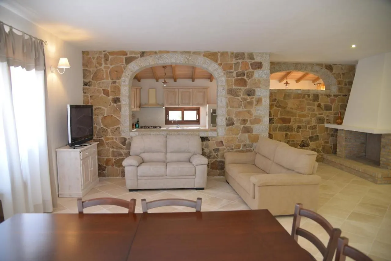Sardinia Family Villas - Villa Brunilde With Private Pool Arzachena 0*,  Italië