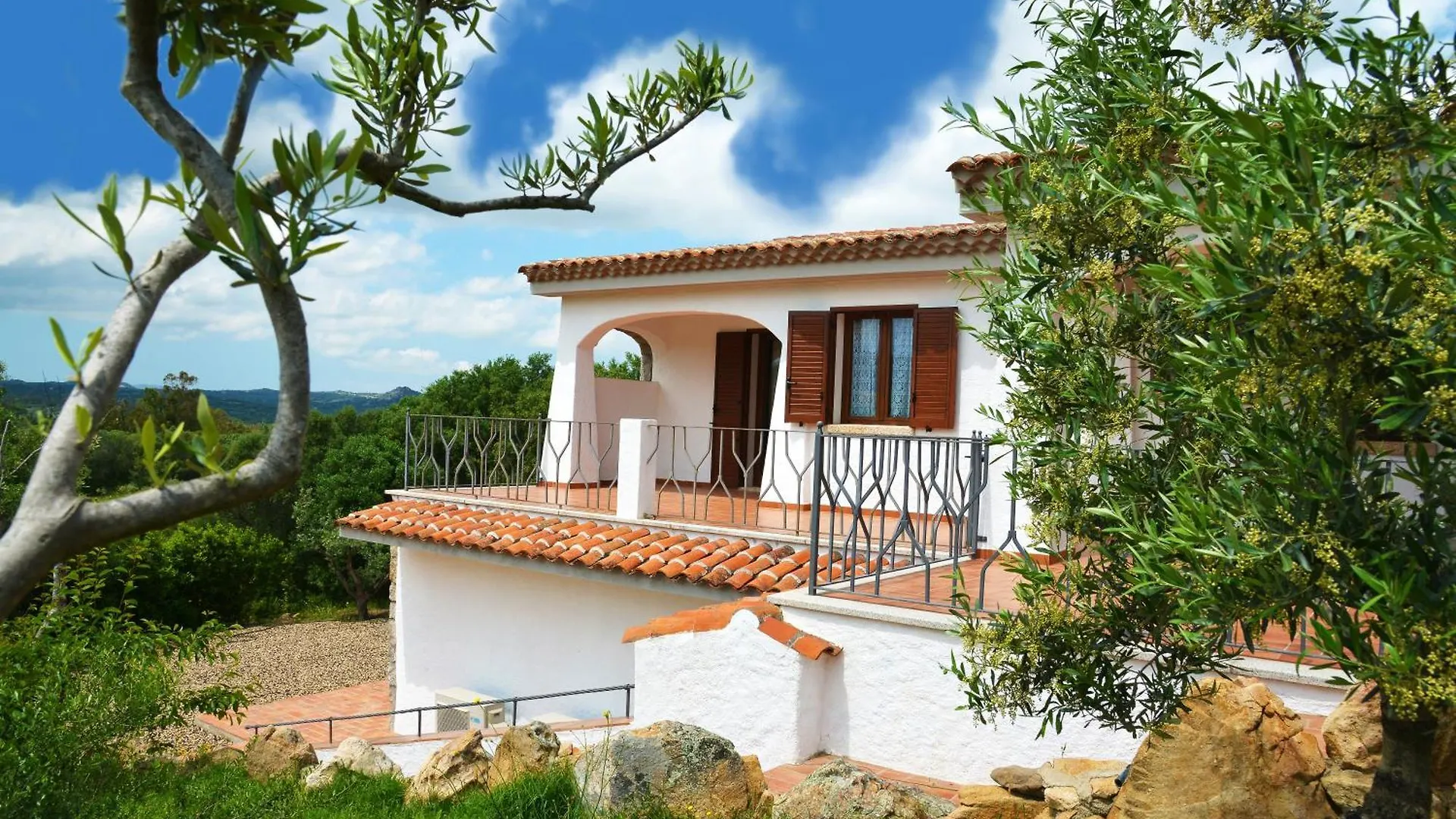 Sardinia Family Villas - Villa Brunilde With Private Pool Arzachena